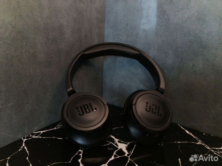 Беспроводные Bluetooth наушники JBL Tune