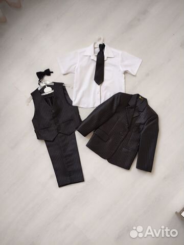 Костюм+рубашка+галстук на мальчика 116см