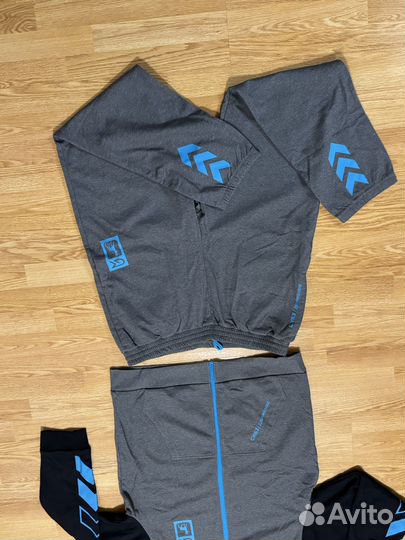 Спортивный костюм