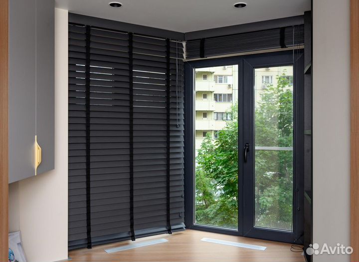 Жалюзи дерево RAL5848