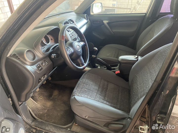 Toyota RAV4 2.0 AT, 2005, битый, 530 000 км