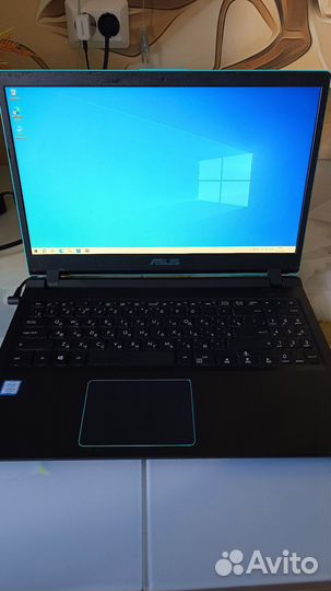 Ноутбук asus