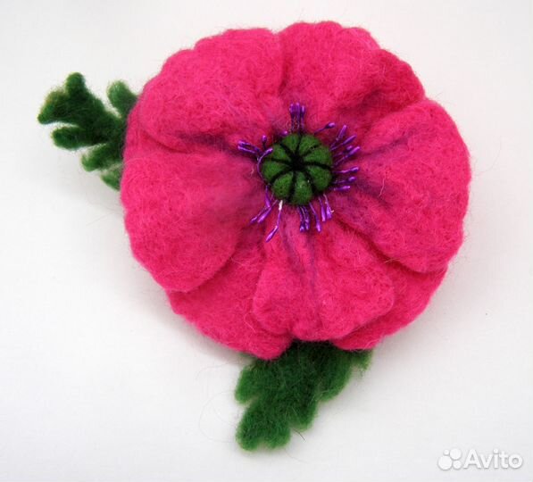 Брошка валяная из шерсти