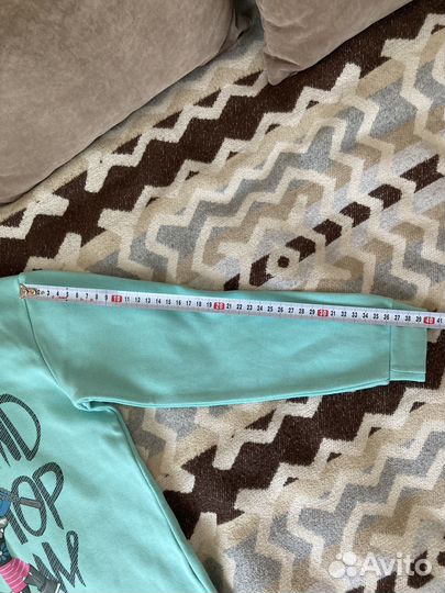 Кофточки на девочку 128