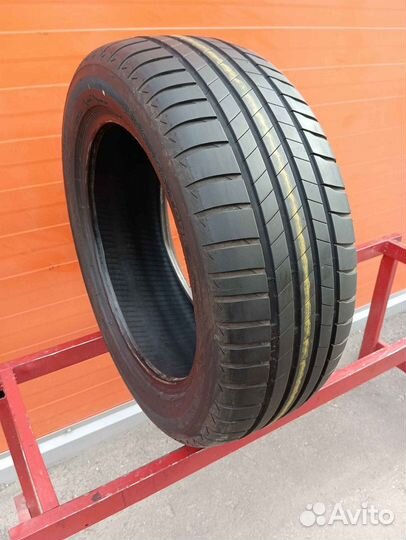 Bridgestone Turanza T005 215/55 R17 94V
