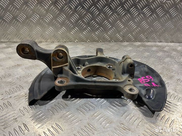 Кулак передний левый Subaru Outback BS