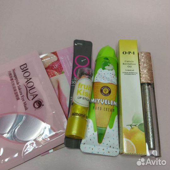 Подарки на 8 марта