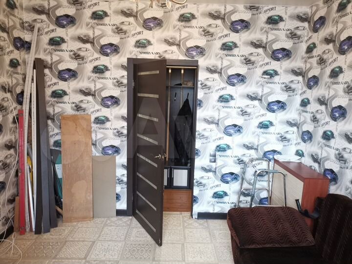 2-к. квартира, 50 м², 3/3 эт.