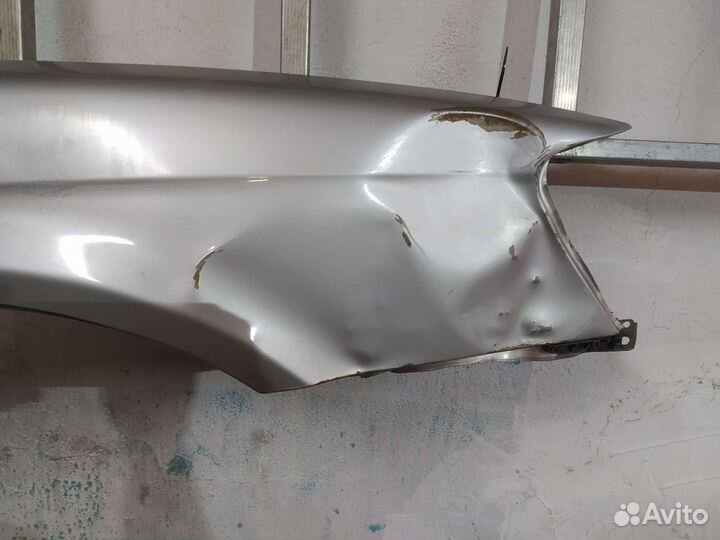 Крыло переднее (правое ) subaru legacy be5