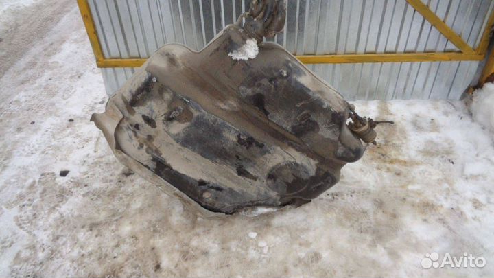 Бак топливный VW Touran 1