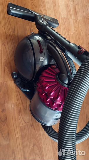 Пылесос Dyson DC52