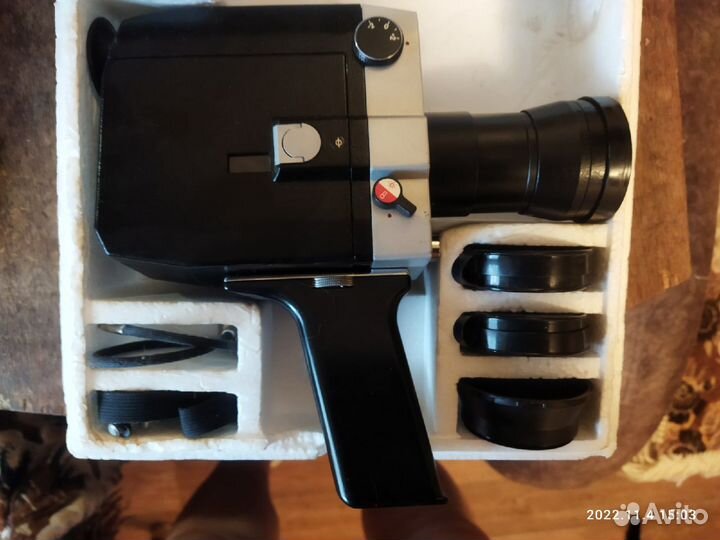 Продам кинокамеру