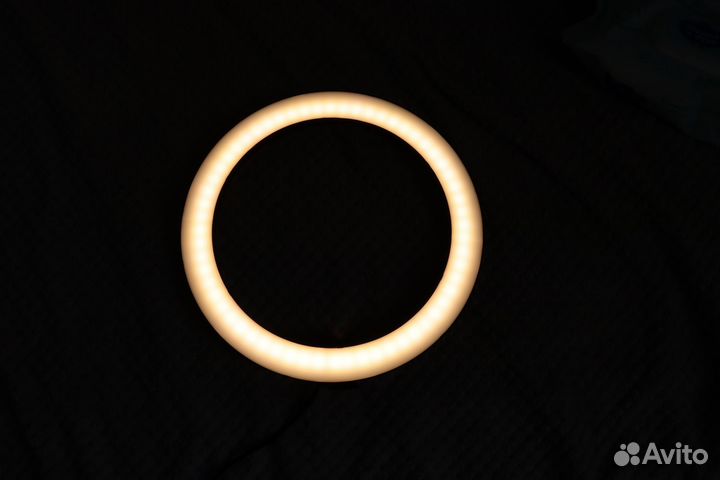 Кольцевая лампа со штативом