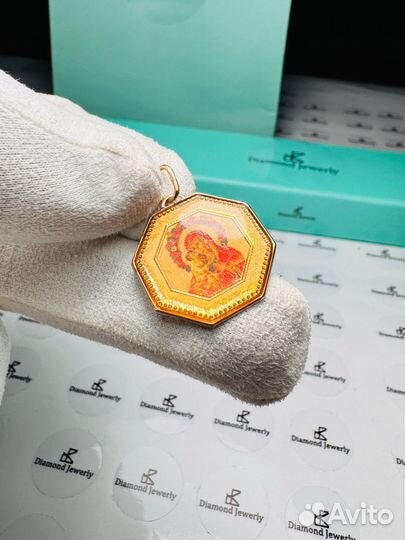 Золотой кулон икона