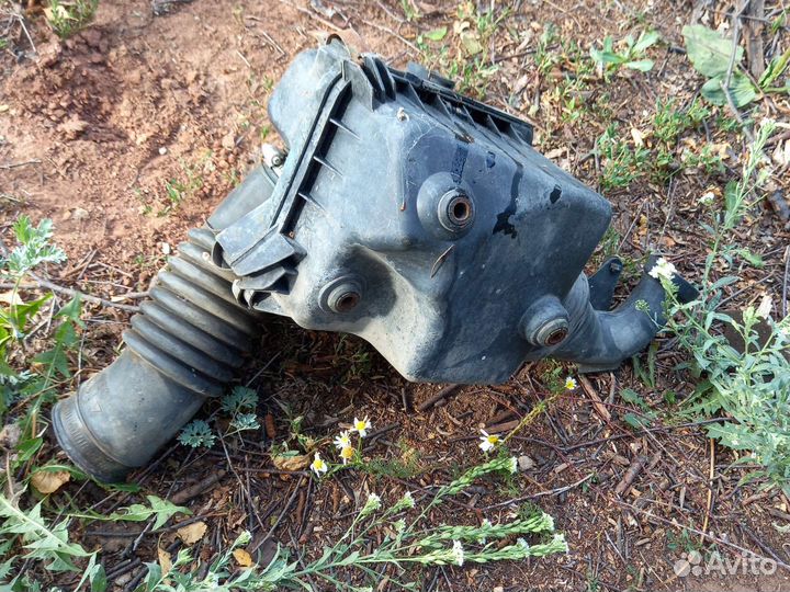 Корпус воздушного фильтра geely mk