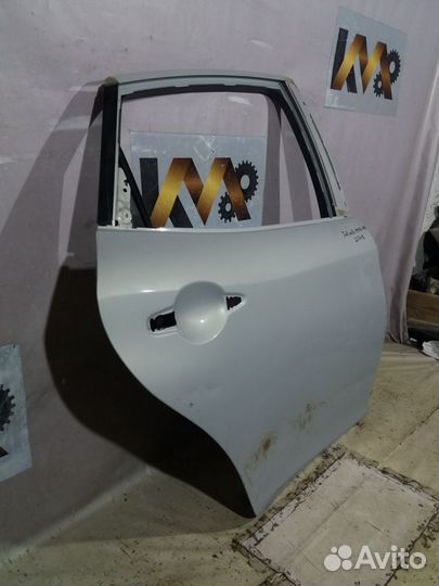 Инфинити M37 2009- Дверь правая задняя 20748
