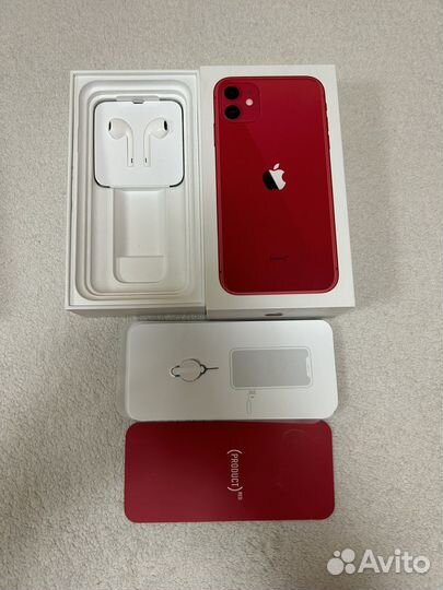 iPhone 11, 64 ГБ