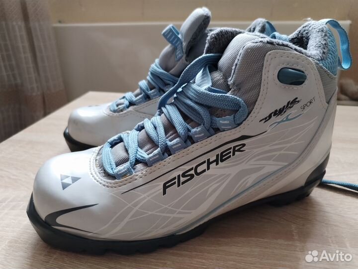 Лыжи беговые fisher женские плюс ботинки