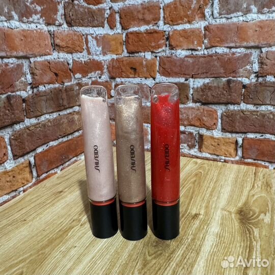 Shiseido бальзам для губ