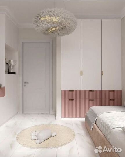 Рабочая зона для школьника у окна