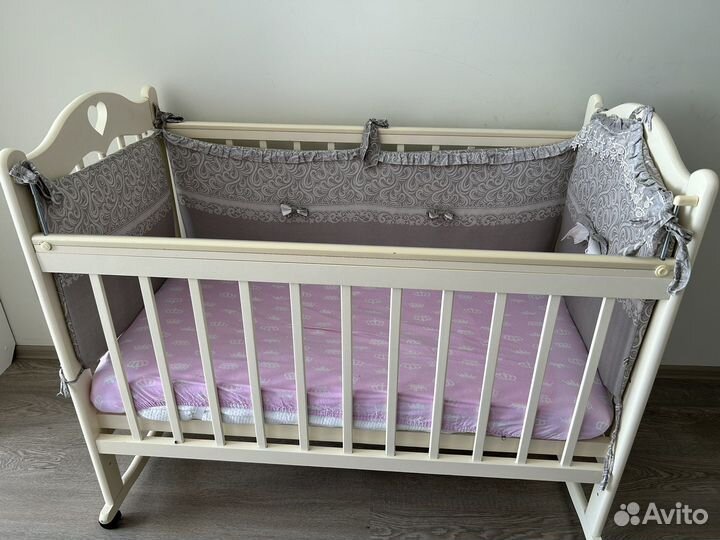 Бортики в кроватку