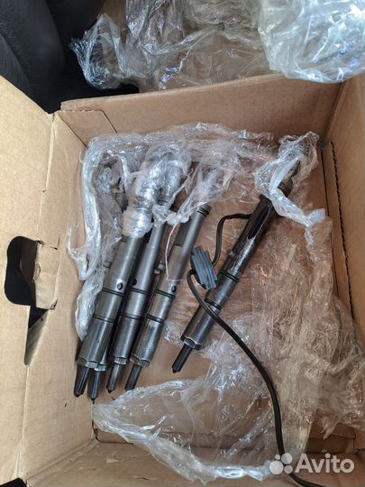 Топливные форсунки 059130202E 059130202G