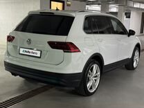 Volkswagen Tiguan 1.4 AMT, 2020, 70 000 км, с пробегом, цена 3 150 000 руб.