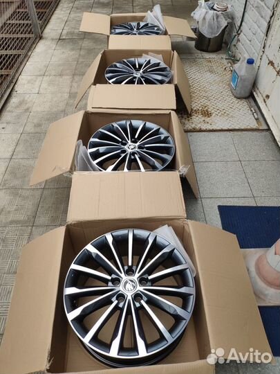 Skoda Trinity Антрацит Оригинал Диски 18е