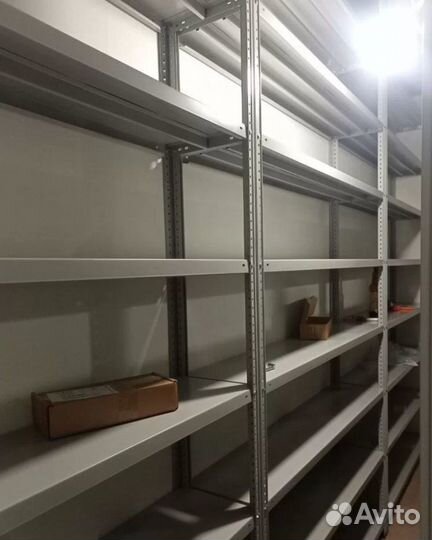 Стеллажи новые железные