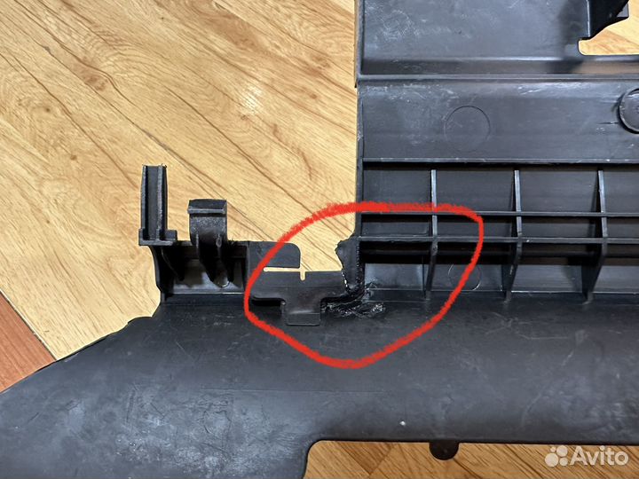 Воздуховод радиатора передний Mercedes E-Class