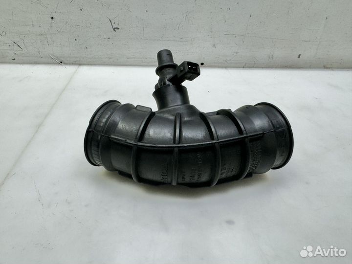 Патрубок воздушного фильтра Volvo S80 2.4TDi