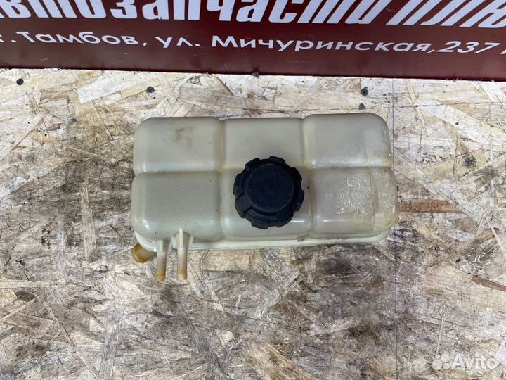 Бачок расширительный LADA Priora