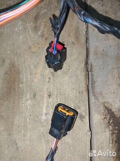 Проводка двери правой Kia Sportage 4