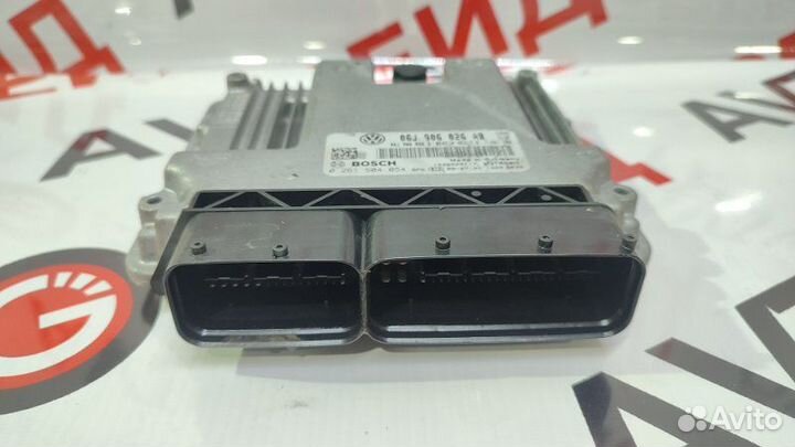 Блок управления двс Volkswagen Tiguan 5N2 cawa