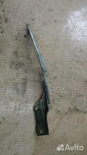 Петля капота левая правая Opel Omega B II X20SE