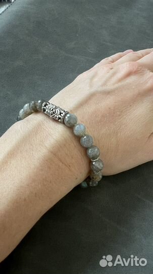 Браслет из лабрадора