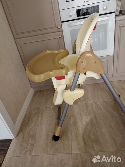 Детский стульчик для кормления