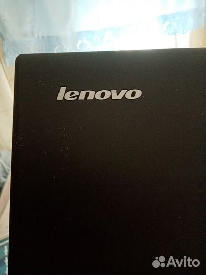 Ноутбук lenovo