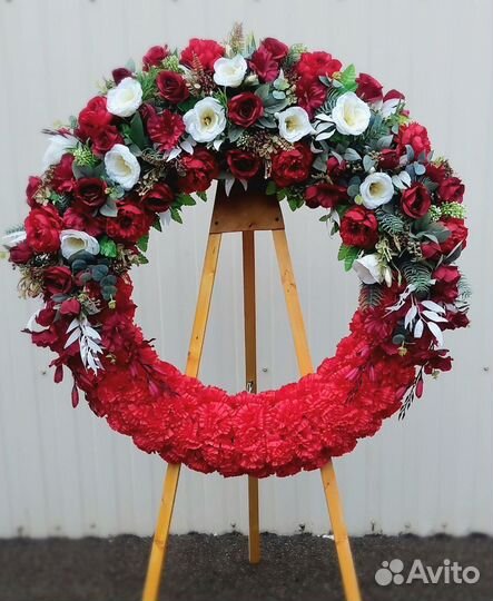 Траурные венки, ритуальные венки, корзины