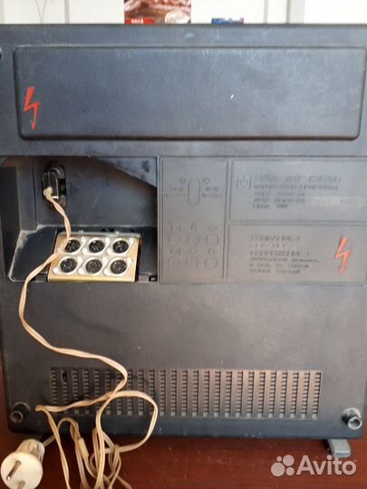 Магнитофоны и тюнер из СССР