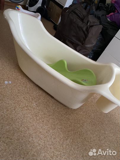 Ванночка для купания с горкой