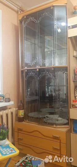 Шкаф для посуды бу