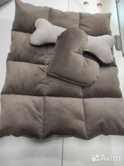 Лежанка для собак