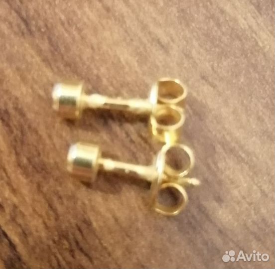 Серьги гвоздики