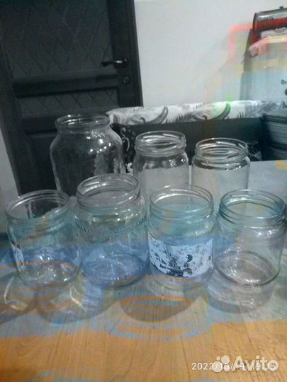 Банки стекл 3л.-25р.,1л,750-15р.,650,500мл.470-7р