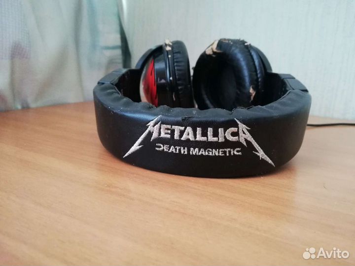Наушники Scullcandy Metallica Death Magnetic