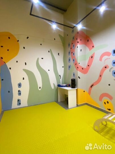 Художник роспись стен