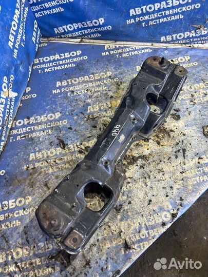 Балка подмоторная Volvo 940 седан B230 1996