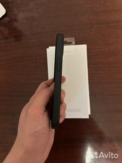 Оригинальный кожаный чехол для iPhone 13