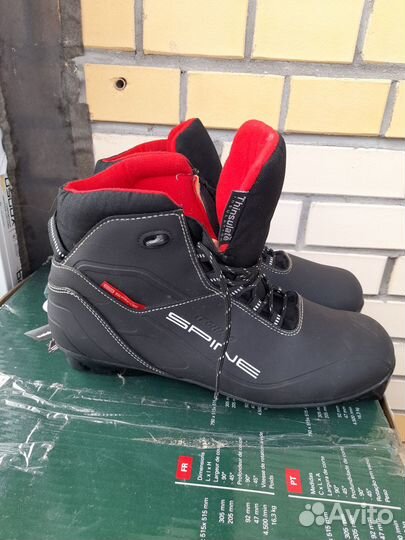 Лыжные ботинки Spine